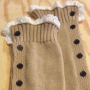 NWOT Tan & White Leg Warmers - Button Sides